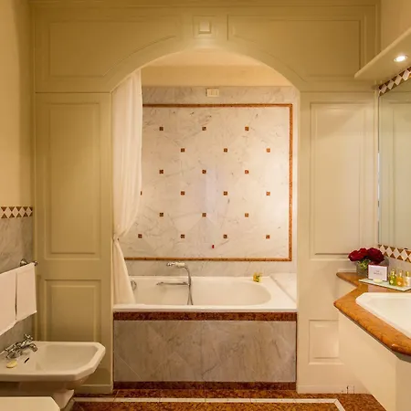 Grand Hotel Imperiale Resort & Spa Moltrasio Buitenkant foto